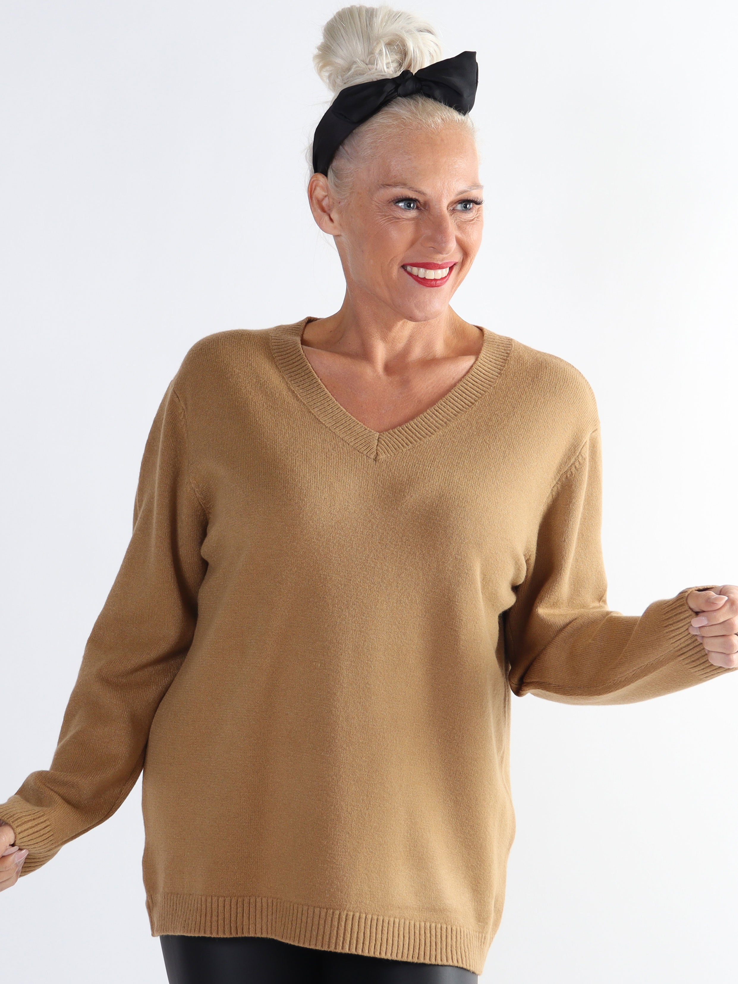 Tamara - Mjuk tröja med liten v-ringning